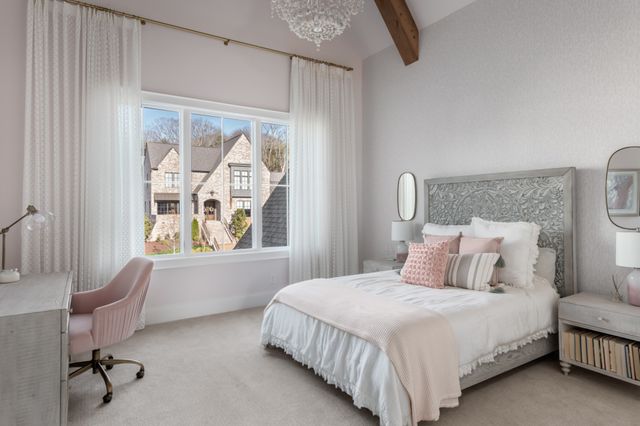 8146 Heirloom Blvd, College Grove, TN 37046