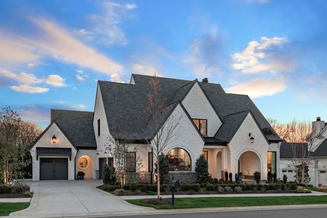 8146 Heirloom Blvd, College Grove, TN 37046