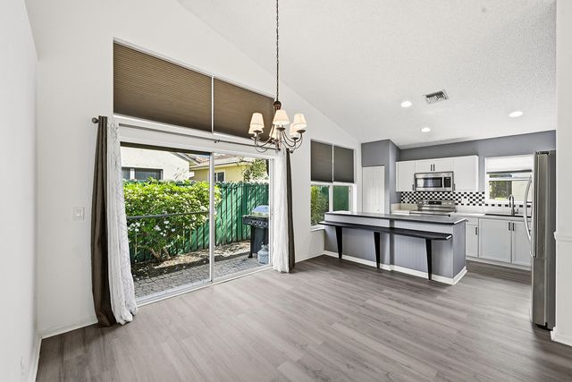 1852 Capeside Circle, Wellington, FL 33414