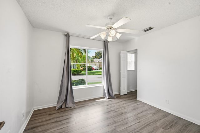 1852 Capeside Circle, Wellington, FL 33414