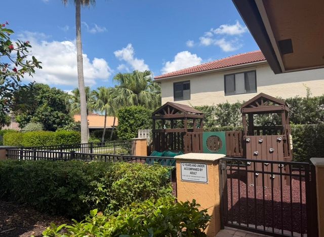 1852 Capeside Circle, Wellington, FL 33414