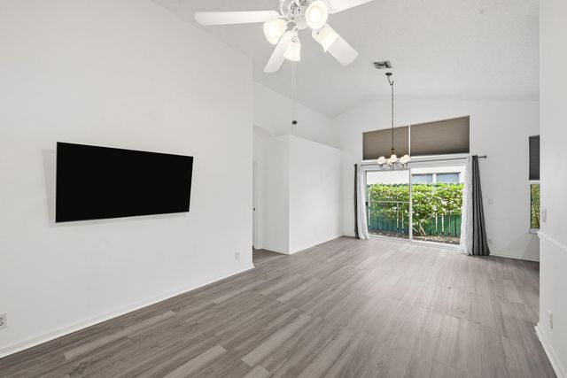 1852 Capeside Circle, Wellington, FL 33414
