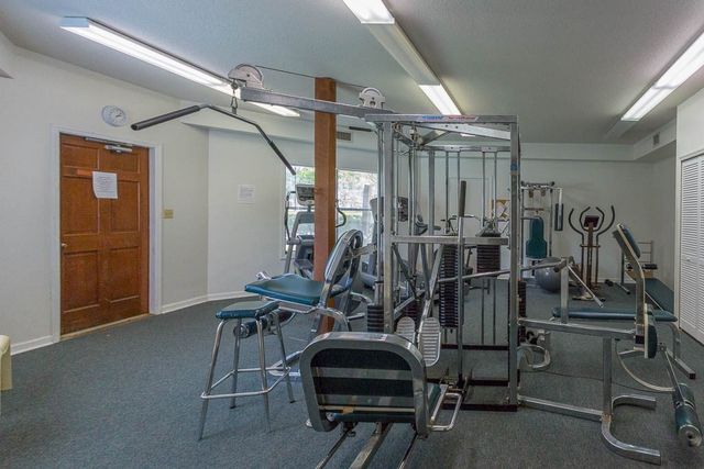 401 Harbour Oaks Drive, St Simons Island, GA 31522