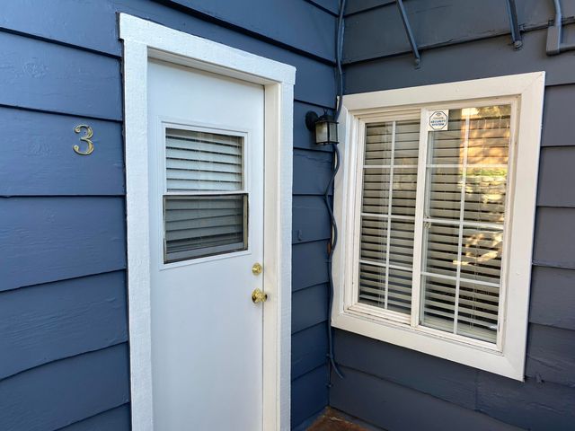 1129 Magnolia Avenue, Redding, CA 96001