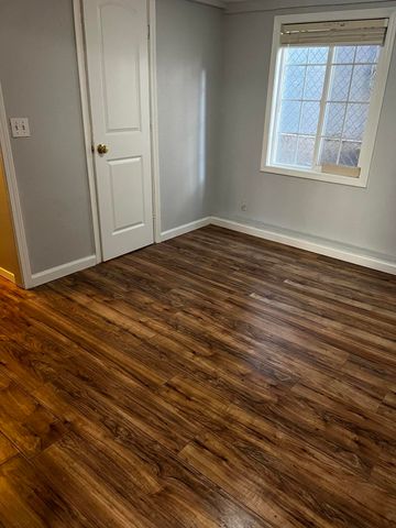 1129 Magnolia Avenue, Redding, CA 96001