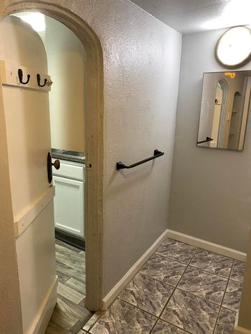 1129 Magnolia Avenue, Redding, CA 96001