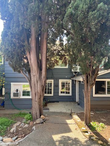 1129 Magnolia Avenue, Redding, CA 96001