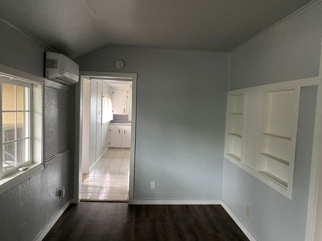 1129 Magnolia Avenue, Redding, CA 96001