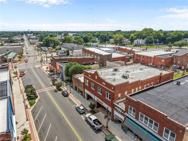 220 S Scales Street, Reidsville, NC 27320