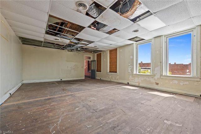 220 S Scales Street, Reidsville, NC 27320