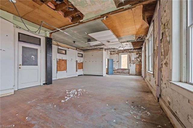 220 S Scales Street, Reidsville, NC 27320