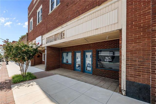 220 S Scales Street, Reidsville, NC 27320