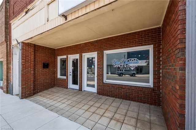 220 S Scales Street, Reidsville, NC 27320