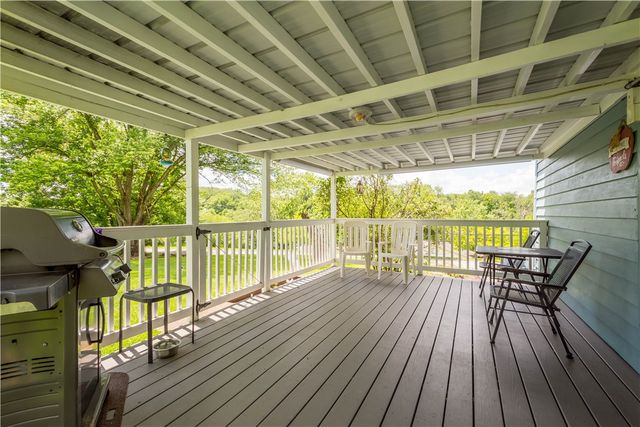8 Leasure Way, Cecil, PA 15321