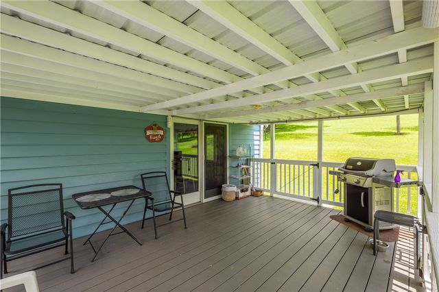 8 Leasure Way, Cecil, PA 15321