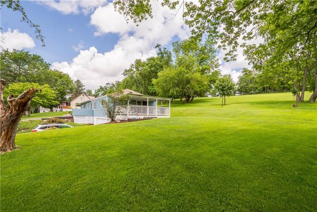 8 Leasure Way, Cecil, PA 15321