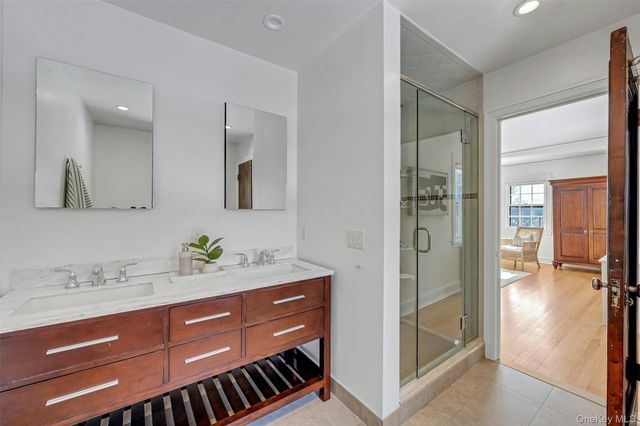 986 Plymouth Street, Pelham, NY 10803