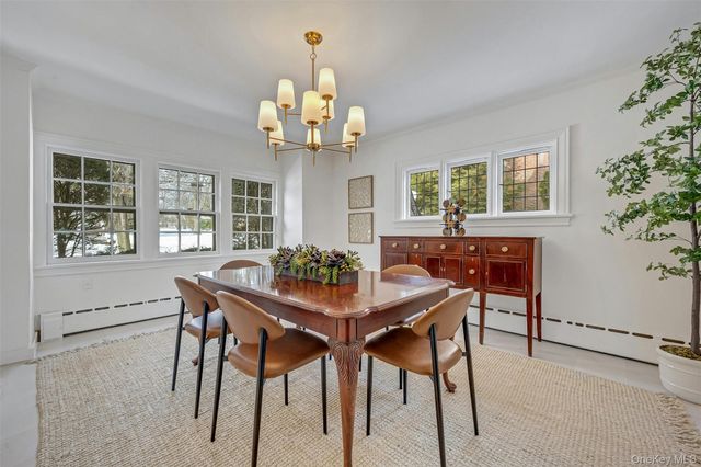 986 Plymouth Street, Pelham, NY 10803