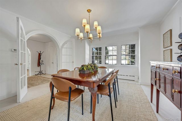 986 Plymouth Street, Pelham, NY 10803