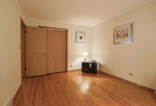 4631 N Reserve Avenue, Chicago, IL 60656