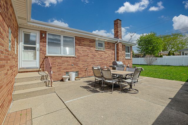 4631 N Reserve Avenue, Chicago, IL 60656