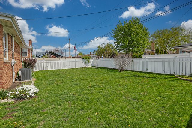 4631 N Reserve Avenue, Chicago, IL 60656