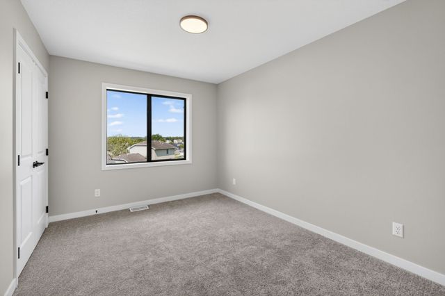 7000 Lake Ridge Avenue 71, Des Moines, IA 50320