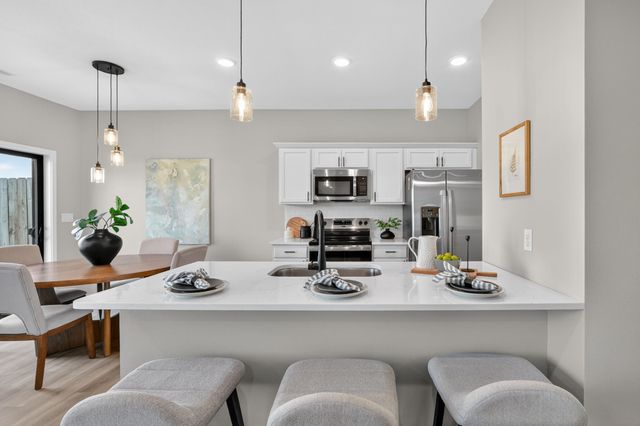 7000 Lake Ridge Avenue 71, Des Moines, IA 50320