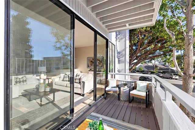 14 Robon Court, Newport Beach, CA 92663