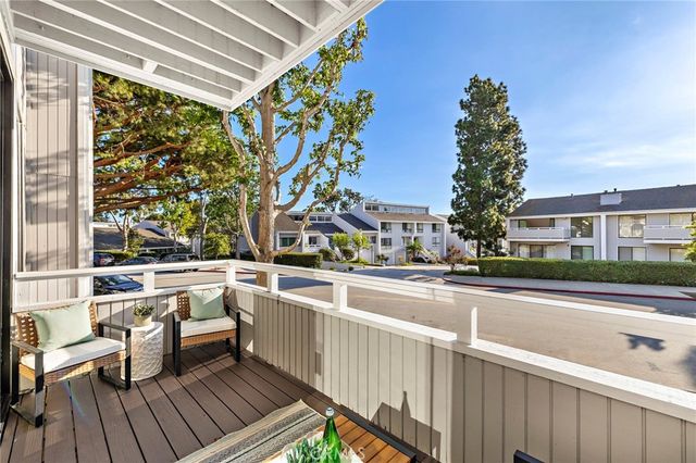 14 Robon Court, Newport Beach, CA 92663