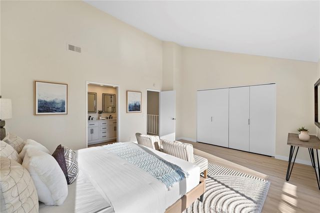 14 Robon Court, Newport Beach, CA 92663