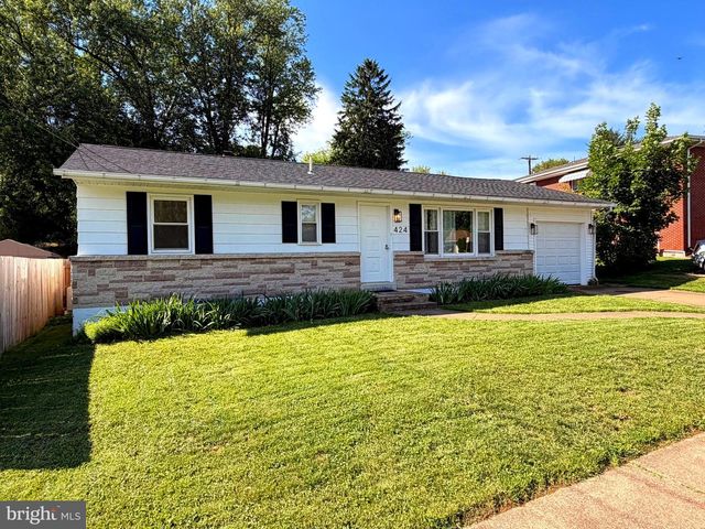 424 N DUKE ST, Hummelstown, PA 17036
