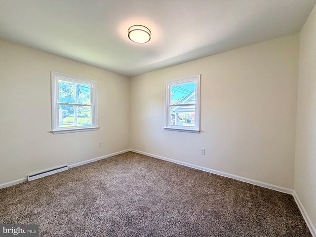 424 N DUKE ST, Hummelstown, PA 17036