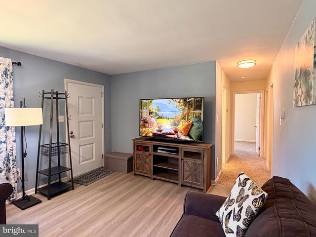 424 N DUKE ST, Hummelstown, PA 17036