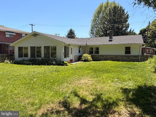 424 N DUKE ST, Hummelstown, PA 17036