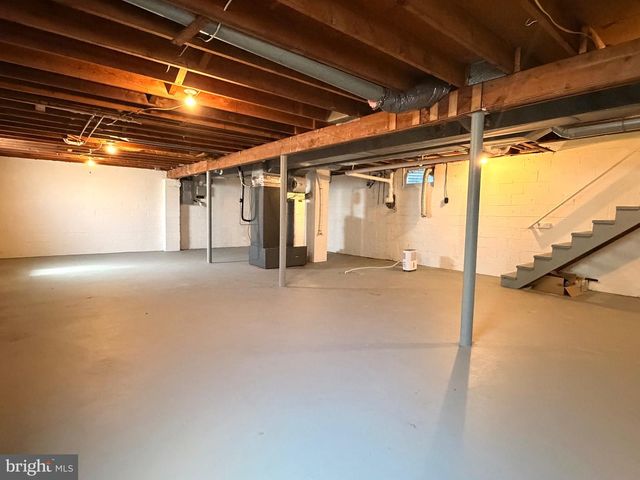 424 N DUKE ST, Hummelstown, PA 17036