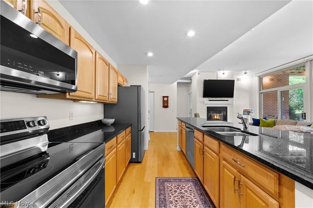 2079 Random Road 102, Cleveland, OH 44106