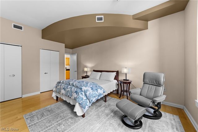 2079 Random Road 102, Cleveland, OH 44106