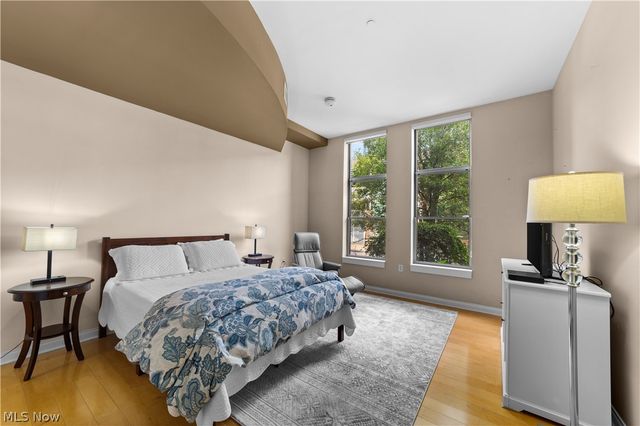 2079 Random Road 102, Cleveland, OH 44106
