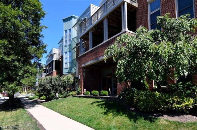 2079 Random Road 102, Cleveland, OH 44106