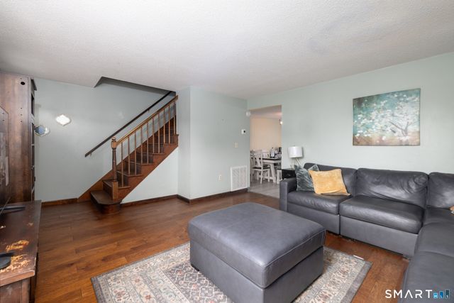 89 Nicholas Drive 89, Bristol, CT 06010