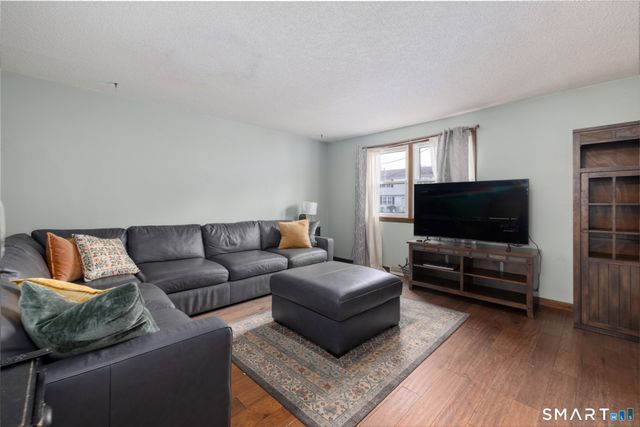 89 Nicholas Drive 89, Bristol, CT 06010