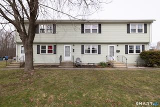 89 Nicholas Drive 89, Bristol, CT 06010