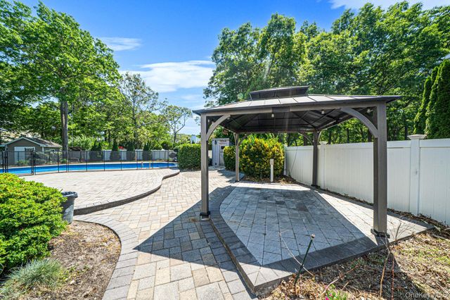 14 Gaetano Lane, Coram, NY 11727