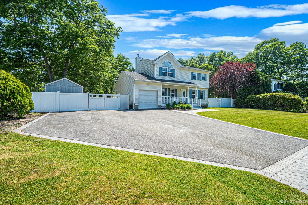 14 Gaetano Lane, Coram, NY 11727
