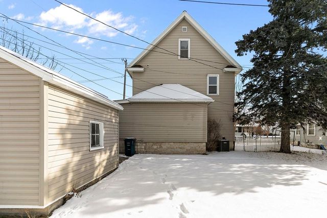 272 S PARK AVENUE, Fond Du Lac, WI 54935