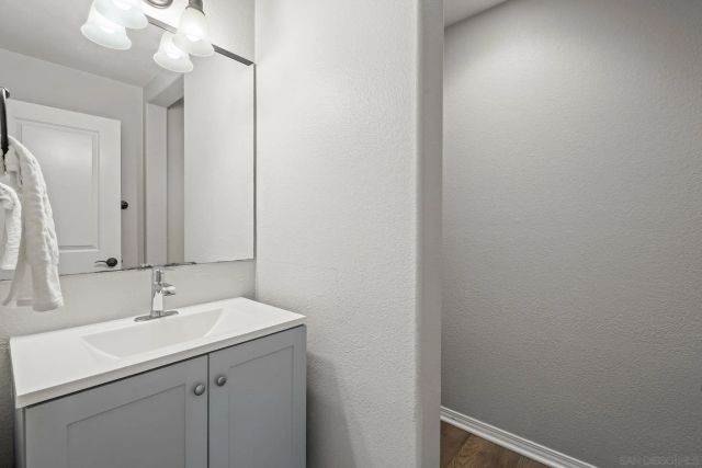 983 Wild Iris Court, San Marcos, CA 92078