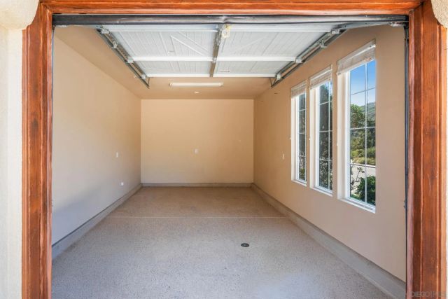 983 Wild Iris Court, San Marcos, CA 92078