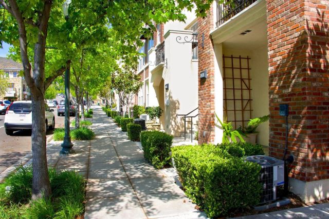 983 Wild Iris Court, San Marcos, CA 92078