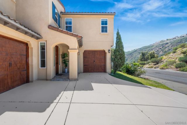 983 Wild Iris Court, San Marcos, CA 92078